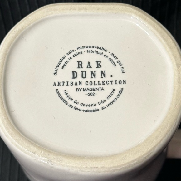 Rae Dunn Magenta. White Ceramic 'Mom To Be' Mug - Picture 6 of 6